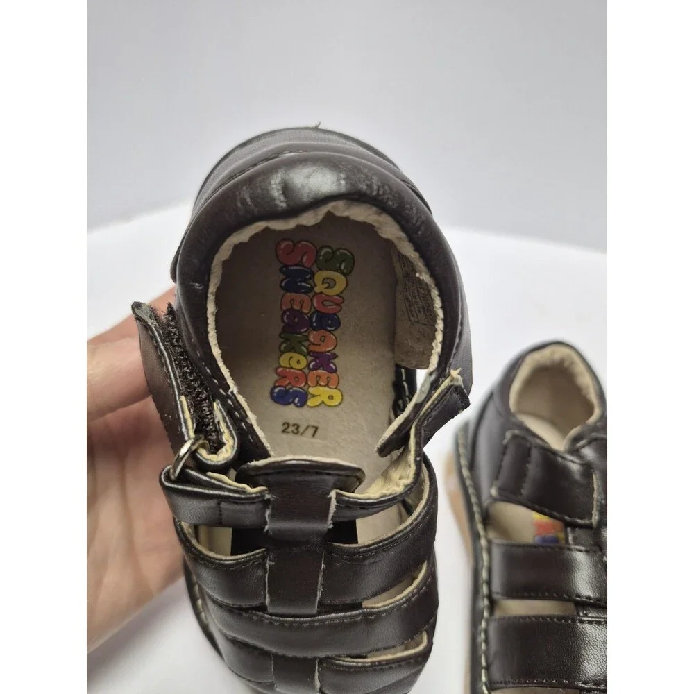 Squeaker Sneakers Brown Sandals Childrens Girls Size 23/7